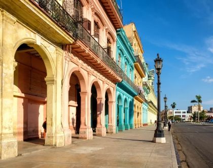 Cuba Libre - koktajl barw w hawańskiej architekturze 